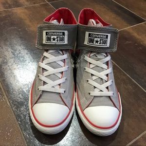 Converse One Star Hightop Sneakers